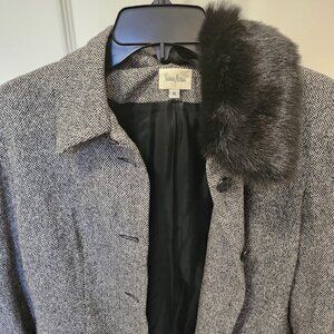 Neiman Marcus wool and silk coat with removable collar